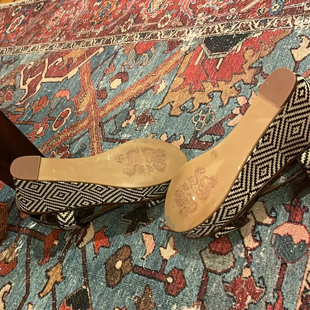 LUCKY BRAND Size 9 Koko Crisscross Platform Sandal Stretch Tribal Wedge - Picture 6 of 8